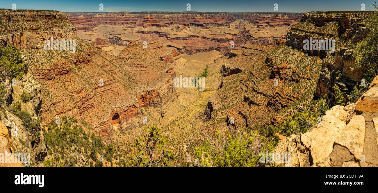 Una vista del Grand Canyon in Arizona dal RIM Trail sul South Rim Foto Stock