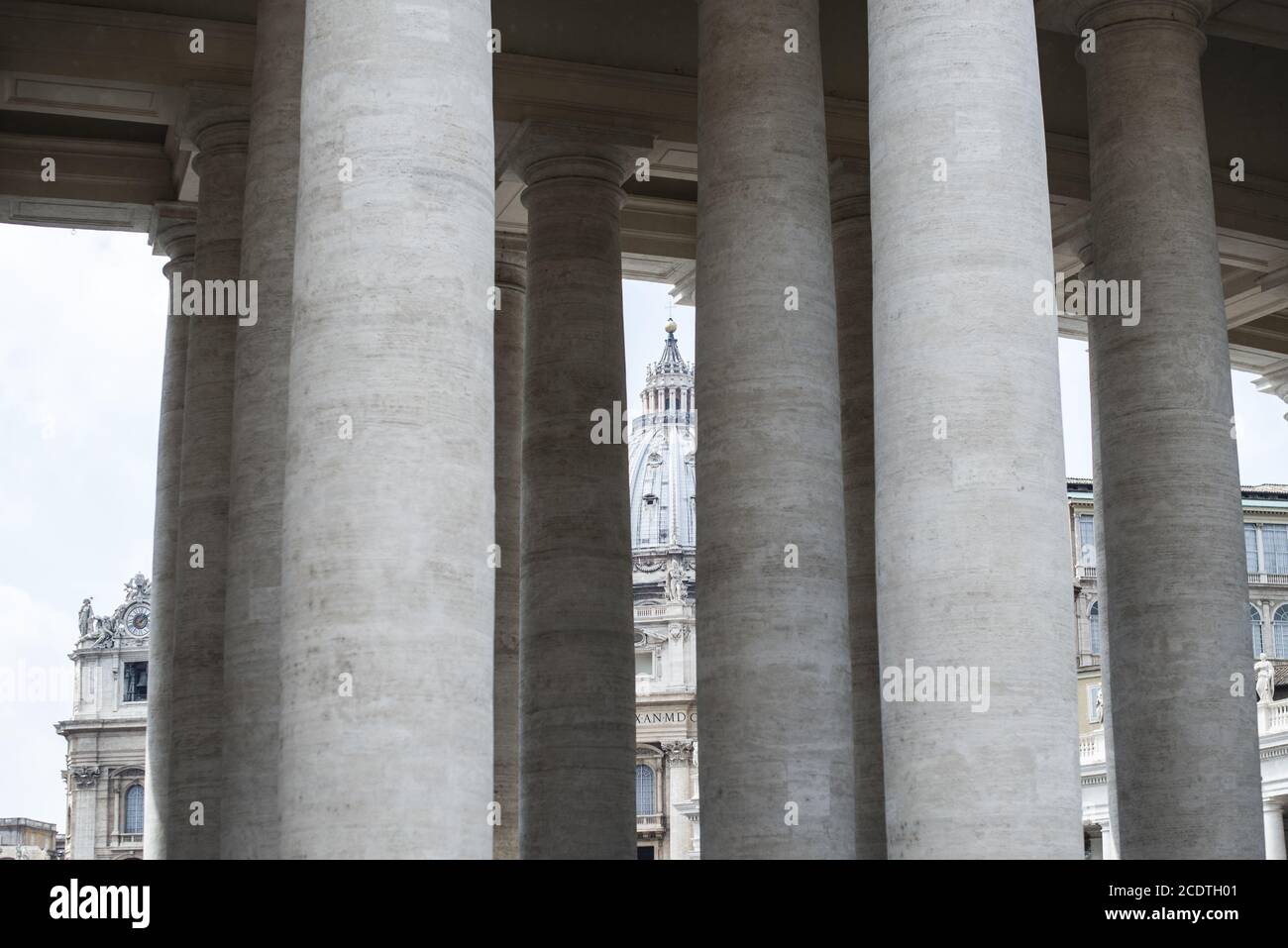 Italia, Roma, Vaticano, Piazza San Pietro, colonnato Foto Stock