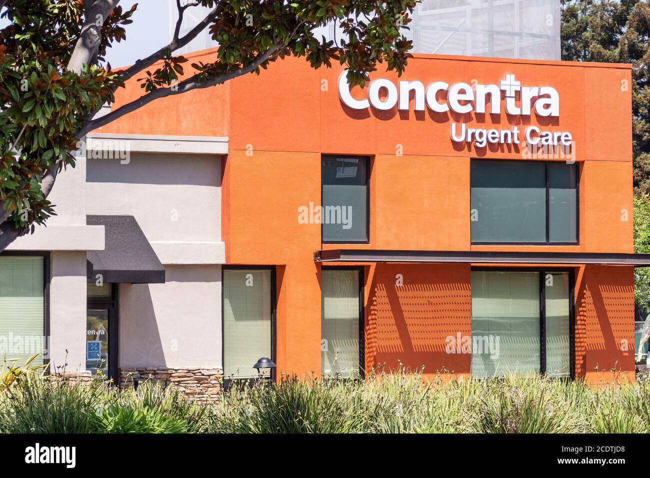 Ago 26, 2020 Santa Clara / CA / USA - concentra urgent Care clinic; concentra Inc., è una società nazionale di assistenza sanitaria che offre vari servizi medici Foto Stock