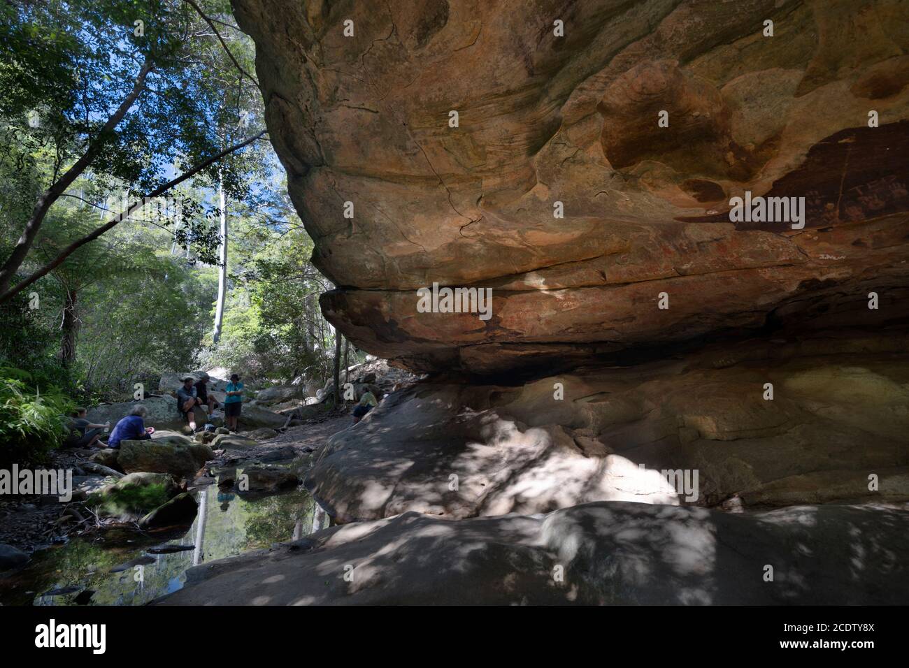 Lo sbalzo, un popolare luogo turistico nel Parco Nazionale di Cania Gorge, Queensland, Australia Foto Stock