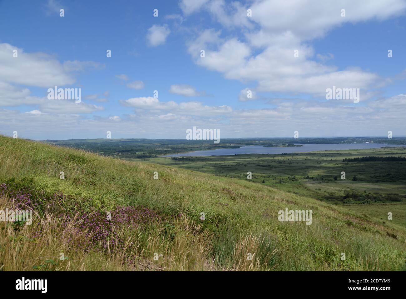 Blick vom Mont Saint-Michel de Brasparts, Bretagna Foto Stock