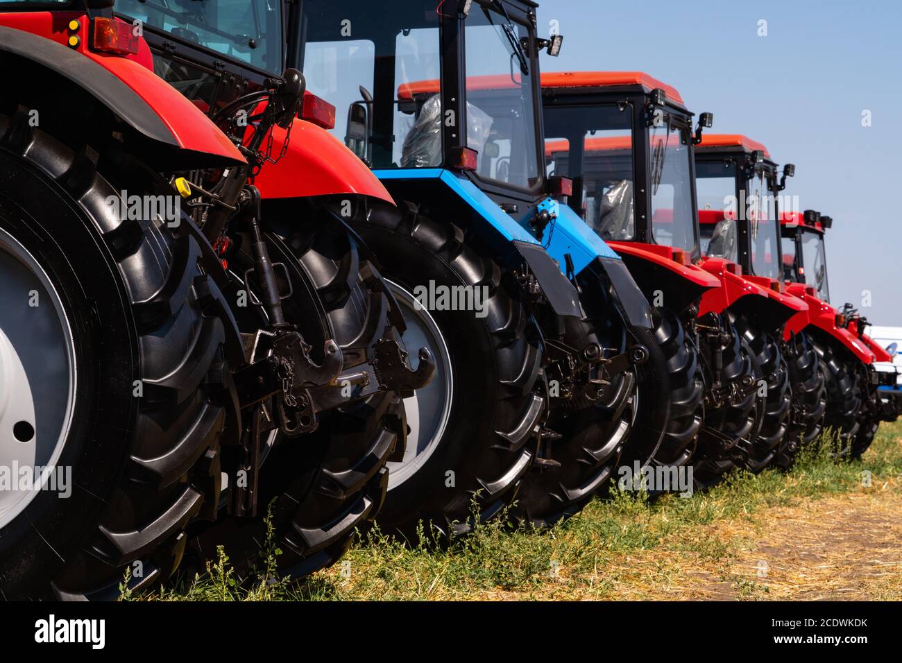 Trattori agricoli immagini e fotografie stock ad alta risoluzione - Alamy