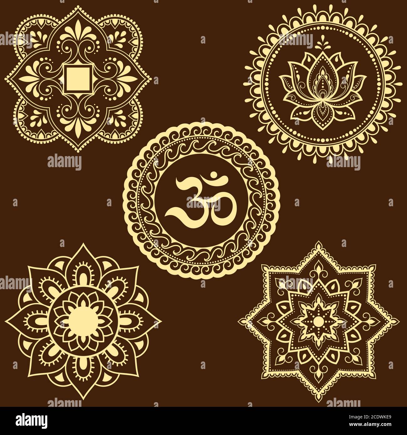 Insieme di motivi circolari in forma di Mandala con simboli religiosi. Segni orientali OM, fiore di loto, sole per Henna, Mehndi, tatuaggio, decorazione. Decora Illustrazione Vettoriale