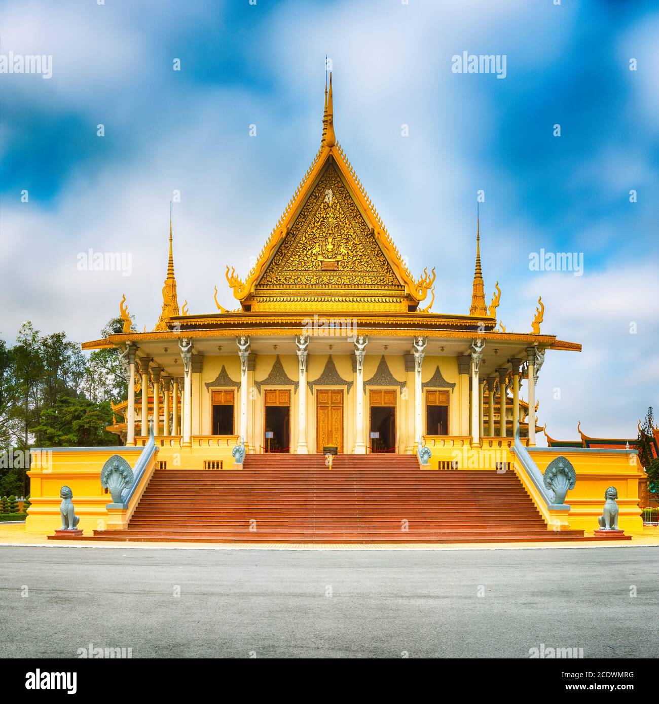 La sala del trono all'interno del Palazzo reale di Phnom Penh, Cambogia Foto Stock