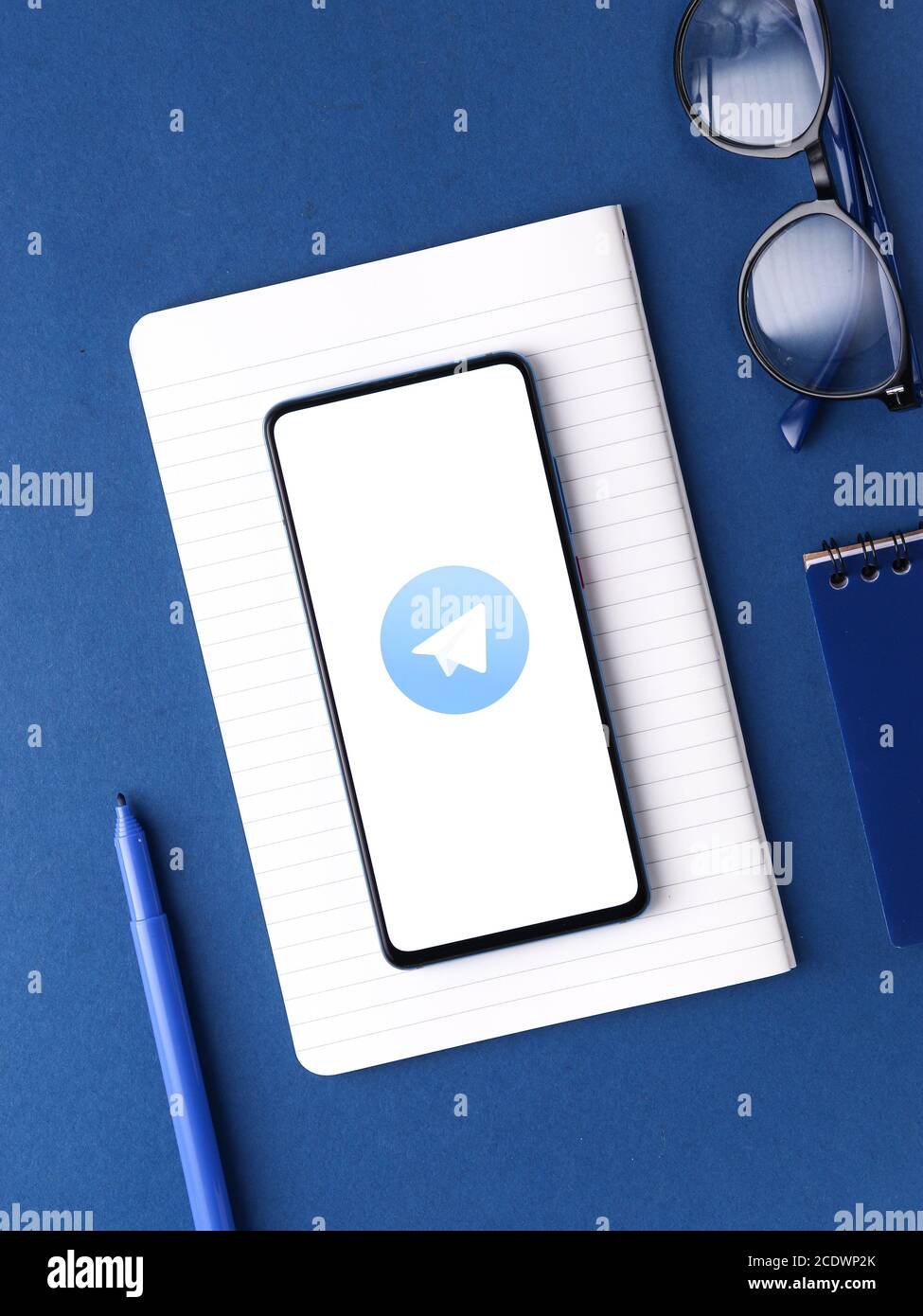 Assam, india - 27 agosto 2020 : il logo del telegramma sull'immagine di scorta dello schermo del telefono. Foto Stock