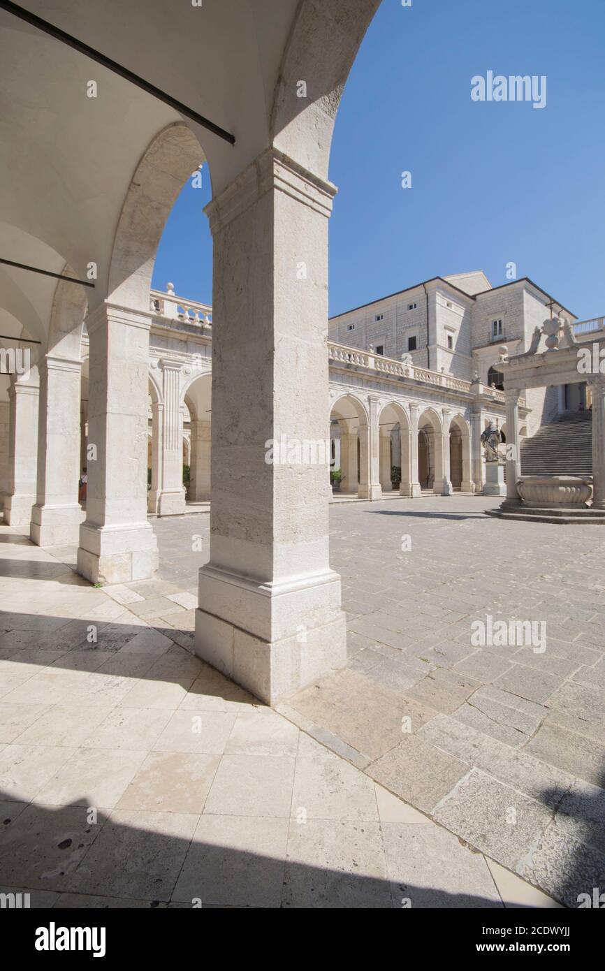 Vista su una loggia dell'abeey di Monte Cassino, italia Foto Stock