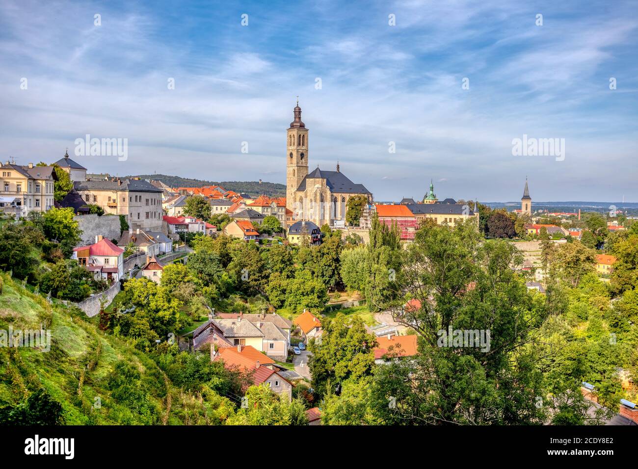 Vista sulla cattedrale di San Giacomo a Kutna Hora, Boemia Foto Stock