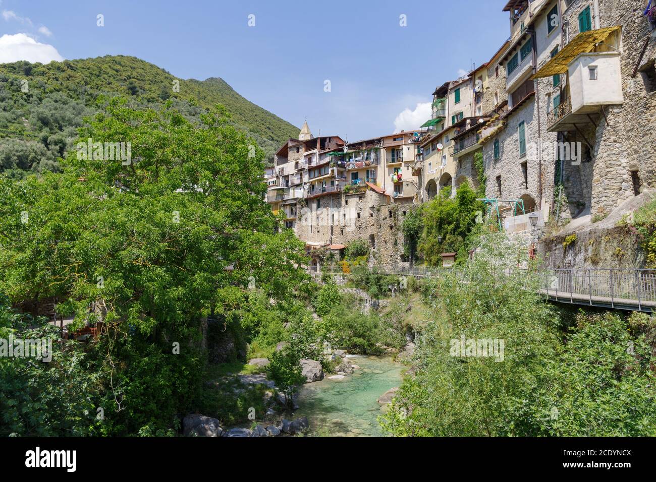 Rocchetta Nervina antico borgo, provincia di Imperia, Liguria, Italia Foto  stock - Alamy