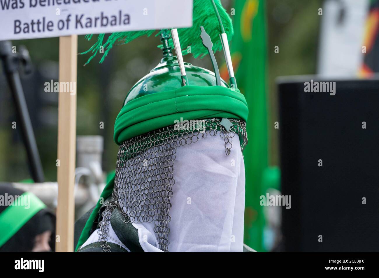 Londra 30 agosto 2020 evento Ashura Day per i musulmani sciiti nel centro di Londra. Per i musulmani sciiti Ashura è un giorno solenne di lutto per il martirio di Hussein nel 680 d.C. a Karbala in Iraq. È caratterizzata da riti lutto e da giochi di passione che rievocano il martirio. L'evento si è svolto a Hyde Park con una marcia a Oxford Street Credit: Ian Davidson/Alamy Live News Foto Stock