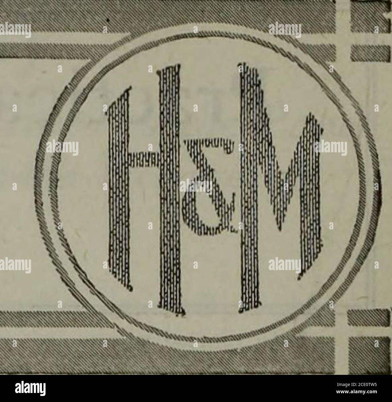 . Merchandising hardware marzo-giugno 1915 . Nuovi prodotti hardware offerti dagli Hardwarehouse canadesi. PRESSA PER FRUTTA E STRUTTO. Nuovo hardware standard funziona, Mount Joy, Pa., offre al commercio thenew standard angolo base frutta e stuffer salsiccia. I Themakers affermano che la pressa ha caratteristiche nuove come segue:- la base angolare, si afferma, insuresperfect drenaggio rapido e impedisce che la pressa torcisca fuori dal tavolo durante l'uso. Ciò è dovuto allazionamento della pressione ad un angolo diverso delpiano a cui è collegata la pressa. Con la pressione di risparmio di manodopera non è necessario per st Foto Stock