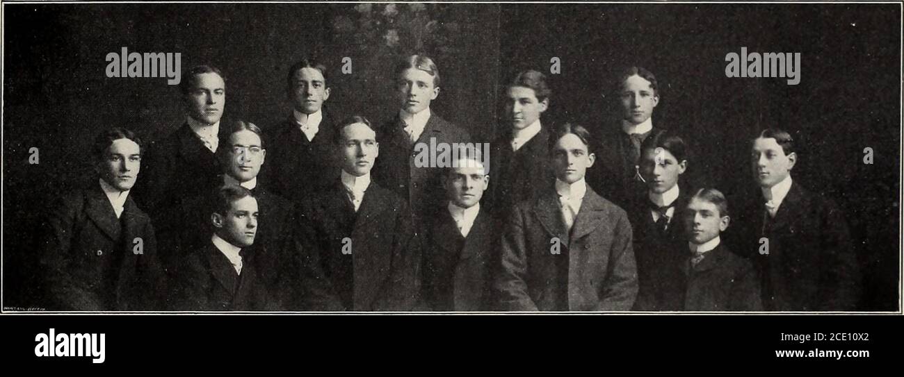 . ... Detriti . DELTA DELTA CAPITOLO STABILITO 1875. FRATRES IN URBE. Charles Almus Marstellar, pH.B.col. R. P. De Hart.George A. Jamison.Charles Sumner Downing.Franklin C. Brockenbrough.Edward M. Davidson, pH.G.; M.D.William K. Eldridge.William R. Coffroth, L.B. Clarence Severson. Robert riso. William Edward Beach, pH.B. Clarence Madison Bivens, BOSCH Samuel, N. Snoddy. Alva Owen Reser. Thomas Jefferson Barnes, Jr. Henry Heath Vinton, B.S.: L.B. Wilber Fiske Severson, L.B.William David Man.Charles A. Mann.William Kirkpatrick.S. R. Jackson.William Murdock.Robert Van Zant.Martin W. Earthart. FR Foto Stock