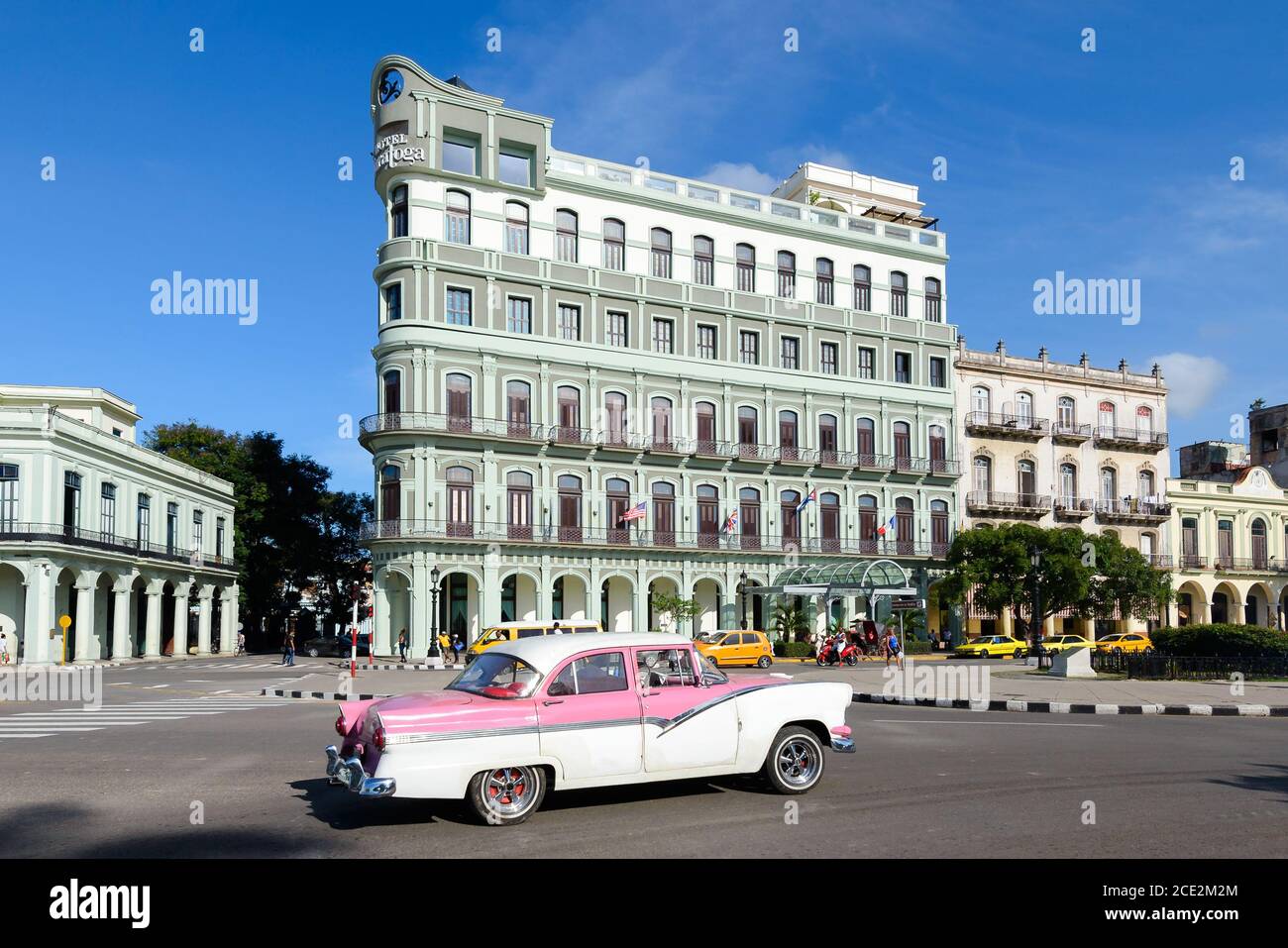 Saratoga Hotel a Old Havana, Cuba. Famosa opzione di alloggio per i turisti che visitano la Habana. Architettura neoclassica a l'Avana. Foto Stock