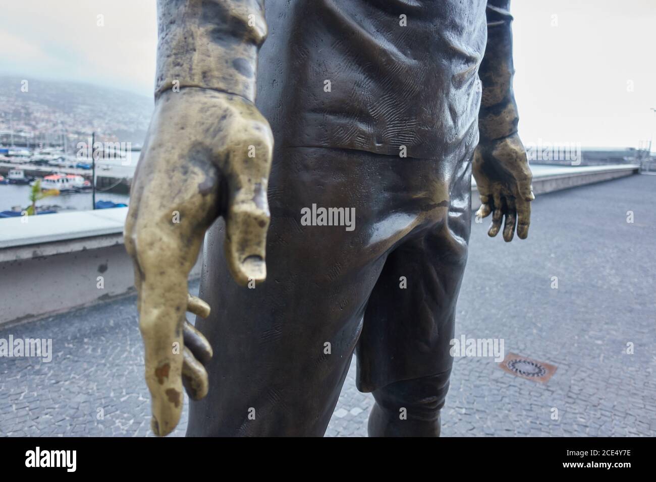 Cristiano Ronaldo statua in Funchal, Madeira davanti a CR7 museum Foto Stock