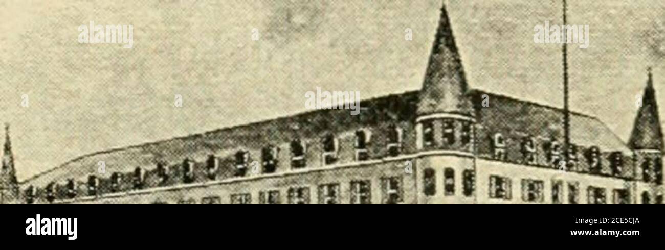. La guida standard di Atlantic City, N.J. ... contiene informazioni complete di interesse per i viaggiatori riguardanti Atlantic City, New York, Philadelphia e Washington, D.C. .. . BERKSHIRE IIMM Open All YearOCEAN END VIRGINIA AVE la più ampia e centralissima Avennc nell'Atlantic City100 yarde dalla New Steel i ierand Boardwalk. Capacità 300 Tariffe speciali per camere grandi e soleggiate. Da 2 a 3 dollari Daih. 9 dollari a SIS settimanalmente senza bagno. €14. Con vasca. 18 dollari. Letti in metallo. Ascensore per tutti i piani. Drenaggio sanitario. Casa completamente riscaldata dal vapore. Wrilcper dettagli completi. J. O & J. E. DICKINSON CRAIG HALL TW Foto Stock