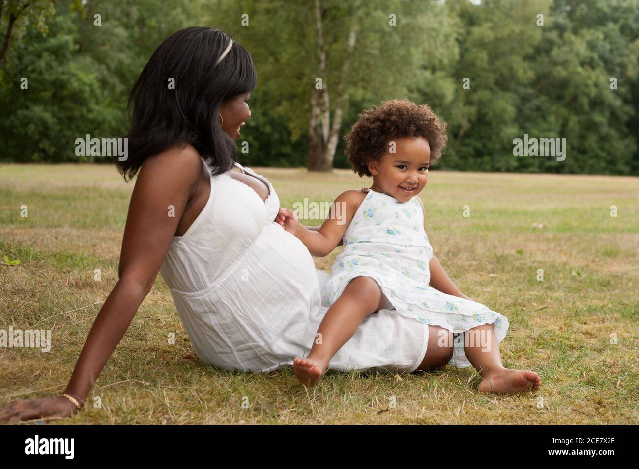 Africana di madre e bambino sono la riproduzione Foto Stock