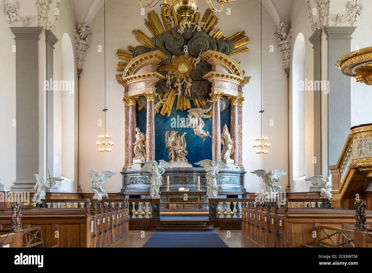 Alar von Nicodemus Tessin im Innenraum der evangelisch-lutherischen Erlöserkirche Vor Frelsers Kirke, Kopenhagen, Dänemark, Europa | la pala d'altare Foto Stock