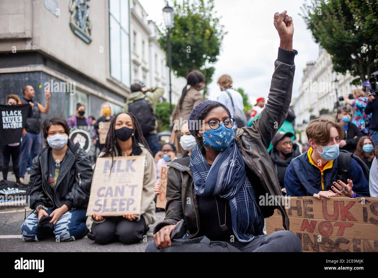 Londra, Regno Unito. 30 agosto 2020. Milioni di persone marciano da Notting Hill a Marble Arch. Protestare contro la brutalità della polizia negli Stati Uniti e nel Regno Unito Credit: Neil Foto Stock