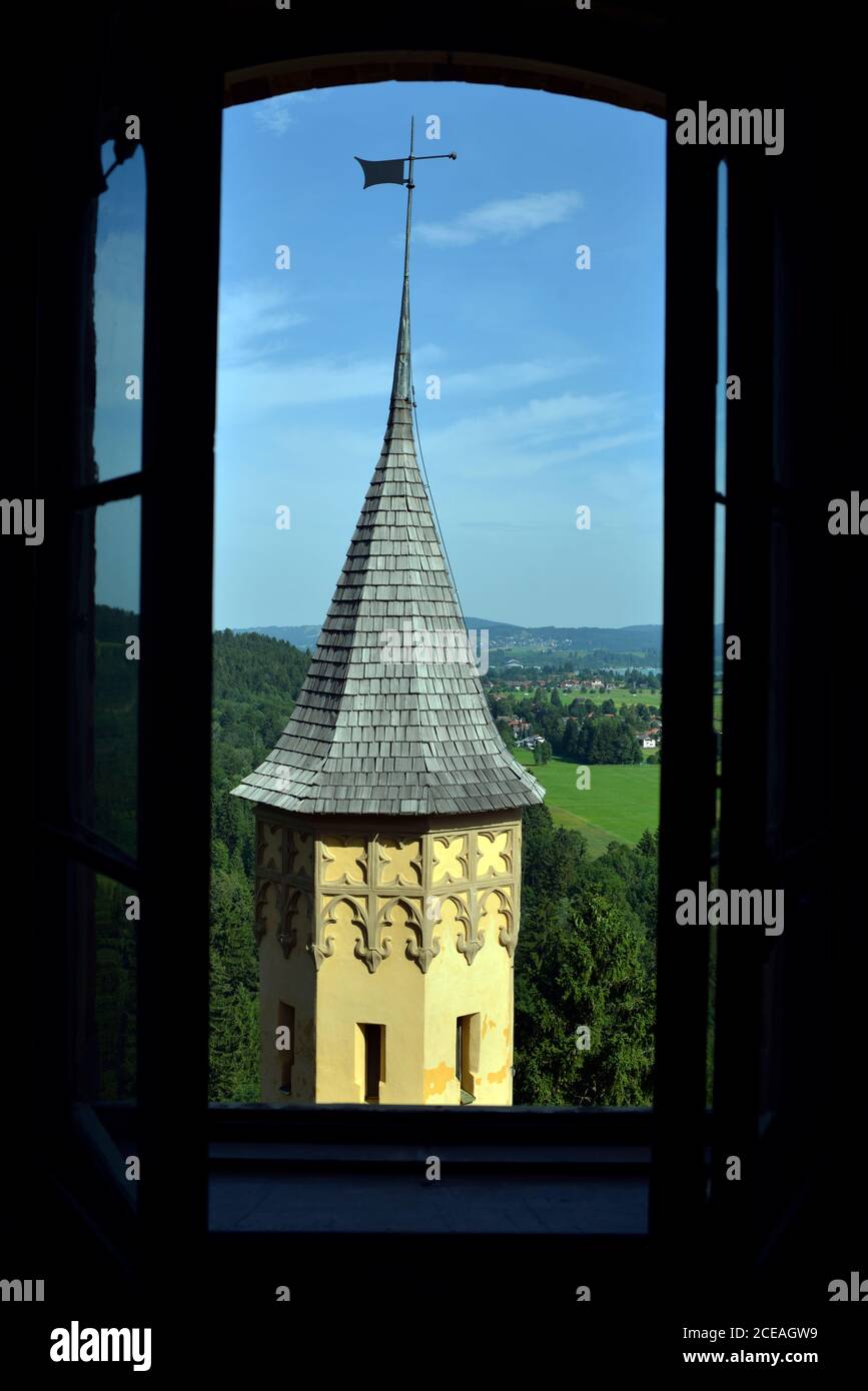 Il Castello di Hohenschwangau era la casa d'infanzia di 'mad' re Ludwig II la seconda. Fussen, Baviera, Germania. Foto Stock