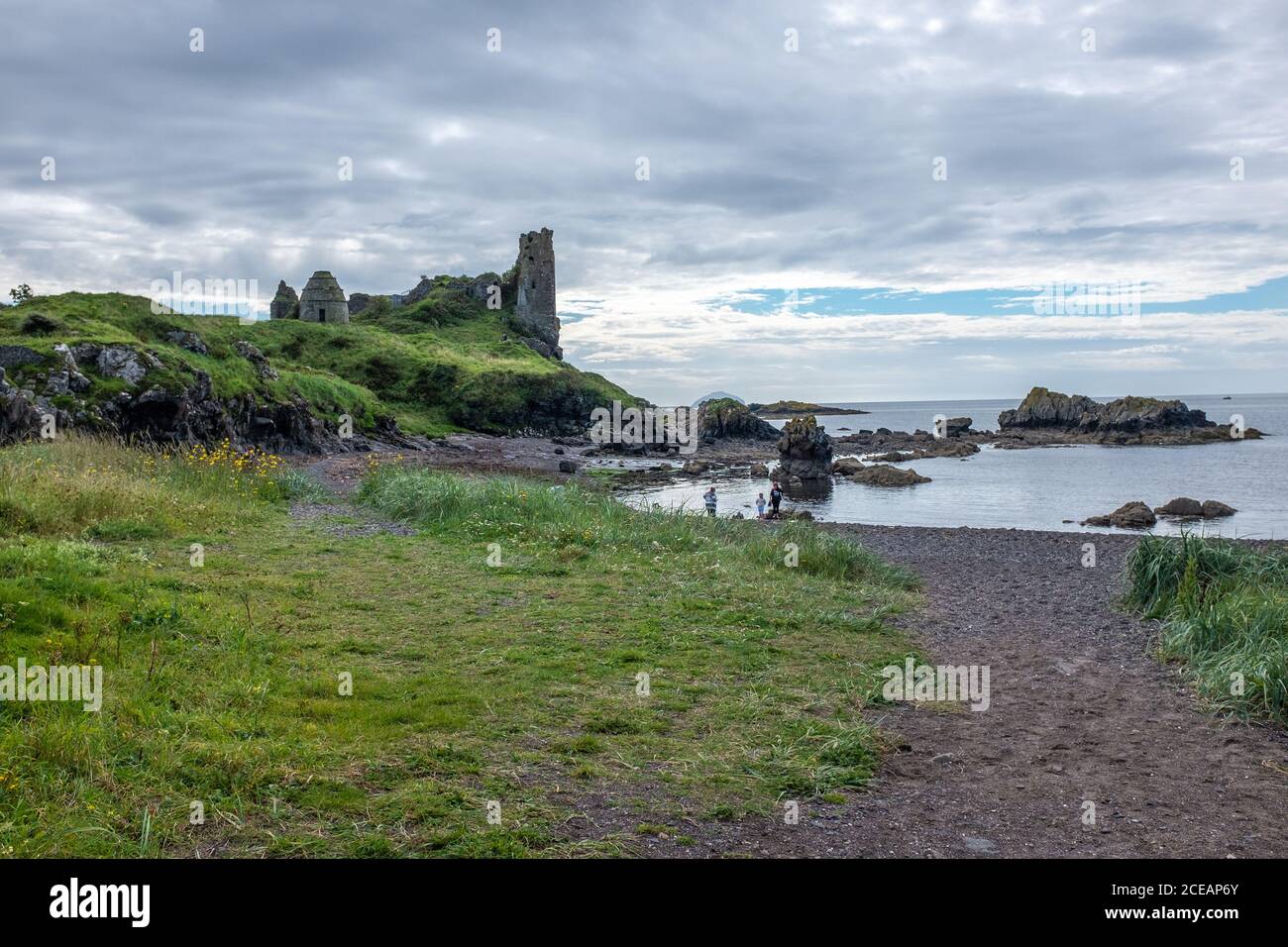Rovine del castello di Dunure sulla costa occidentale della Scozia Nel Sud Ayrshire Foto Stock