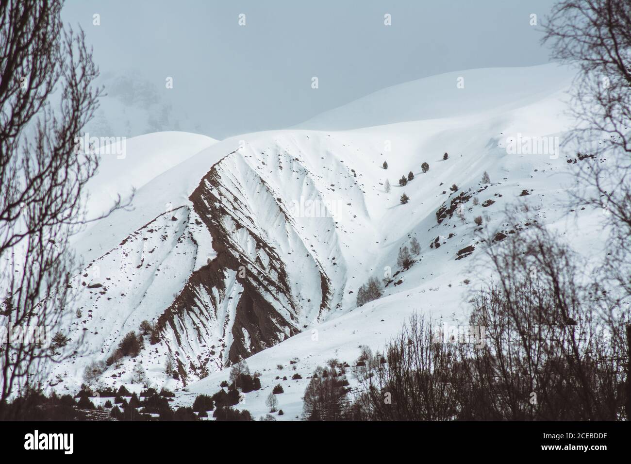 Grandi vette coperte di neve Foto Stock