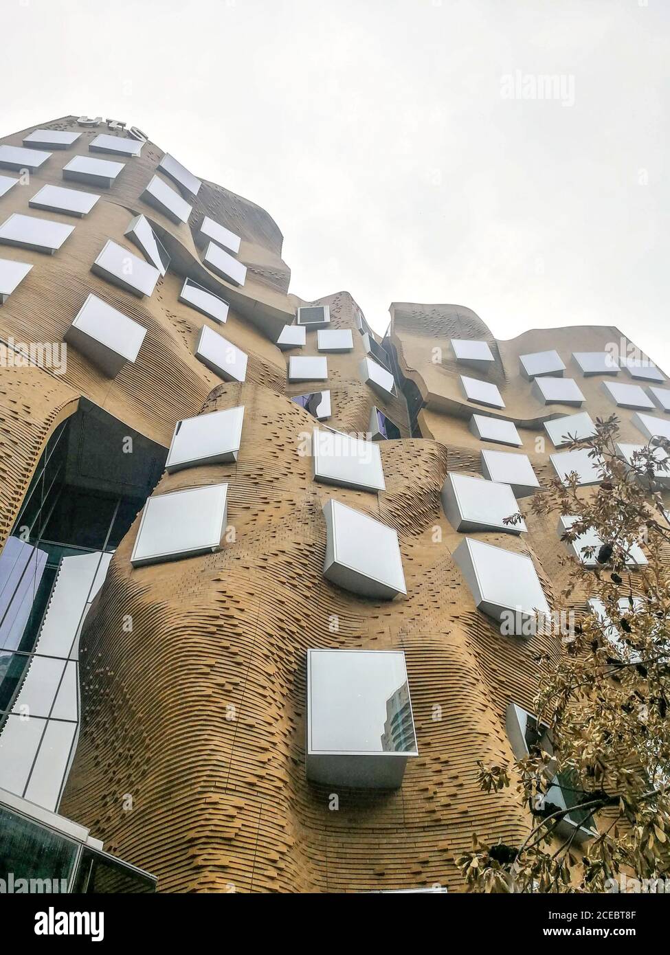 Architettura popolare costruita da Frank Gehry - Università di tecnologia Sydney. Foto Stock