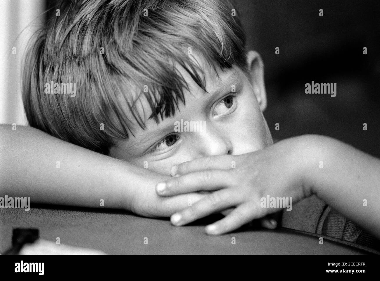 Rifugiati bosniaci alla St Peter’s School di Northampton. 18 agosto 1992. Foto: Neil Turner Foto Stock