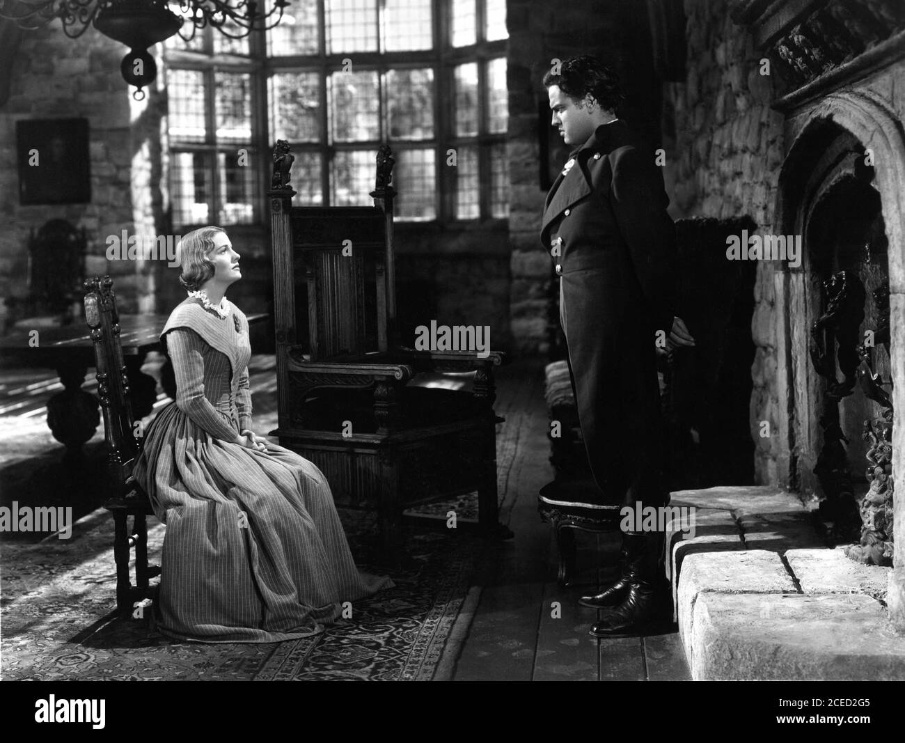 JOAN FONTAINE come Jane Eyre e ORSON WELLES come Edward Rochester in JANE EYRE 1943 regista ROBERT STEVENSON libro Charlotte La sceneggiatura di Bronte Aldous Huxley John Houseman e Robert Stevenson Bernard Herrmann 20 ° secolo Fox Foto Stock