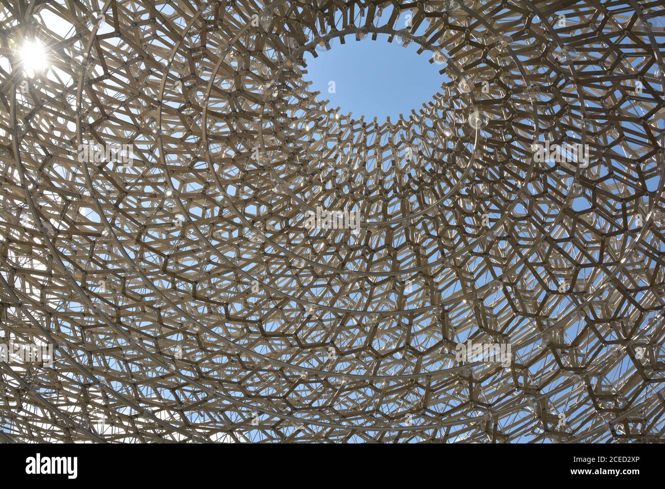ape hive struttura in acciaio al kew giardini Foto Stock
