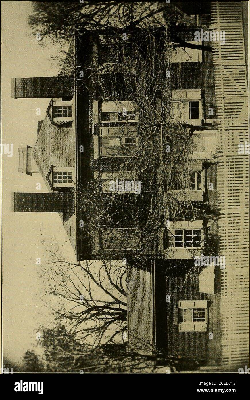 . Storia dell'Istituto Politecnico di Rensselaer, 1824-1914. o -?* *; o OS z K ? ,... a!...  . CQ O STORIA DI RENSSELAER POLYTECHNICINSTITUTE 18 2 4-1914 / DI PALMER C. KIKCKETTS, E.D.,LL.D. PRESIDENTE E DIRETTORE DEL RENSSELAER POLYTECHNIC INSTITUTE MEMBRO DELLA SOCIETÀ AMERICANA DI INGEGNERI CIVILI MEMBRO DELL'ISTITUZIONE DI INGEGNERI CIVILI MEMBRO DELLA SOCIETÀ FILOSOFICA AMERICANA ^ BCTT PORFE JOHN WILEY AND SONS LONDON: CHAPMAN & HALL, Limited1914 Copyright, 1914 BY PALMER C. RICKETTS Publishers Printing Company 207-217 West Twenty-Fifth Street, New York i DEC 16 1914 ©C1.A387958 TO THE M. Foto Stock