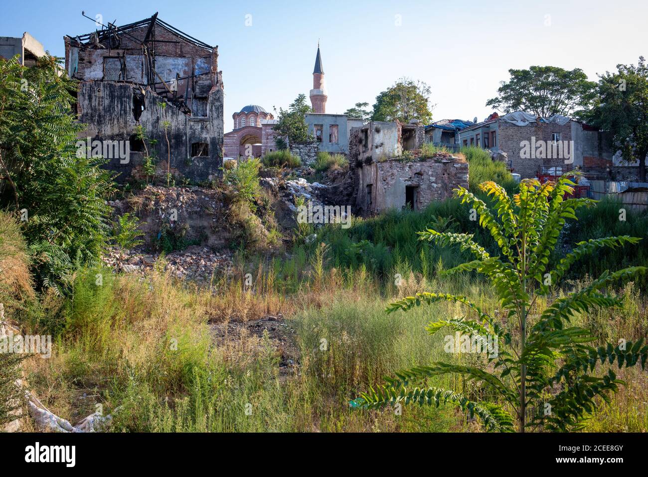 Vista da un'area di trasformazione urbana nel cuore di Istanbul. Suleymaniye è il quartiere che prende il nome dal kulliye, nel distretto di Fatih. Foto Stock