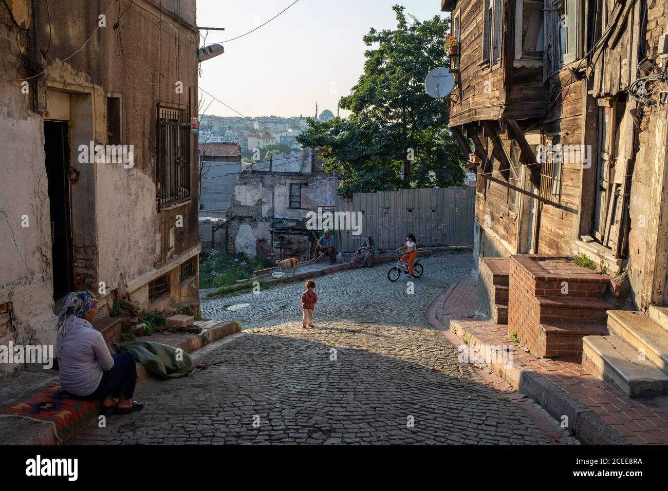 Vista da un'area di trasformazione urbana nel cuore di Istanbul. Suleymaniye è il quartiere che prende il nome dal kulliye, nel distretto di Fatih. Foto Stock