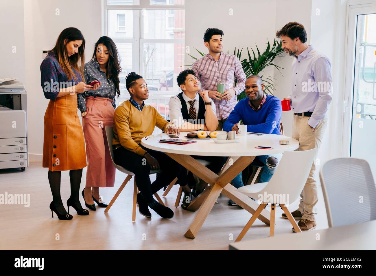 Gruppo di persone in riunione Foto Stock
