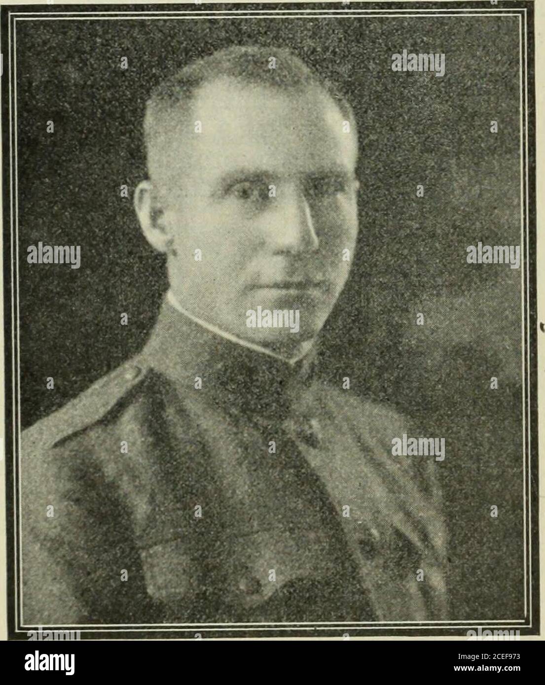 . Transactions. TheBunker Hill & Sullivan Co. Fino al maggio 1910, quando fu costretto a tornare in California per prestare attenzione agli interessi familiari. Ritornando al distretto di Coeur dAlene nel novembre, 1911, hewas ha dato l'incarico di rimodellamento e di funzionamento del mulino della CoeurdAlene Development Co., trattando la produzione della miniera di Ontario; thiswork ha eseguito con accreditamento e successo completo. Nel dicembre 1914, tornò alla Bunker Hill & Sullivan Co., come assistente metal-lurgista e sovrintendente mulino, il suo lavoro consisteva principalmente nel testingand miglioramento della pratica del concentratore, che egli continu Foto Stock