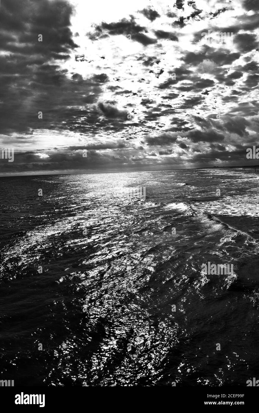 scuro, tempestoso, marino Foto Stock