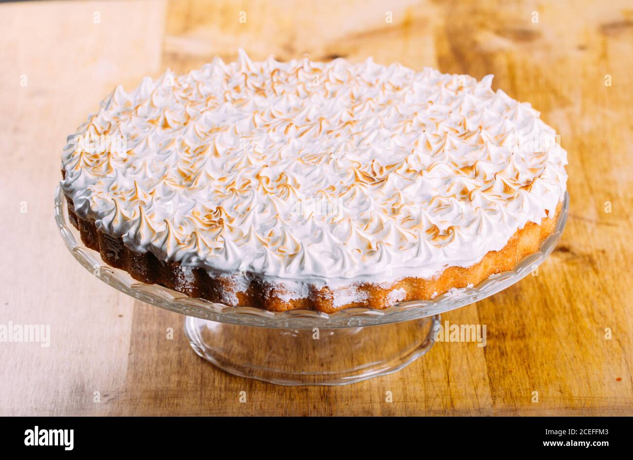 Deliziosa crostata con meringa al forno Foto Stock