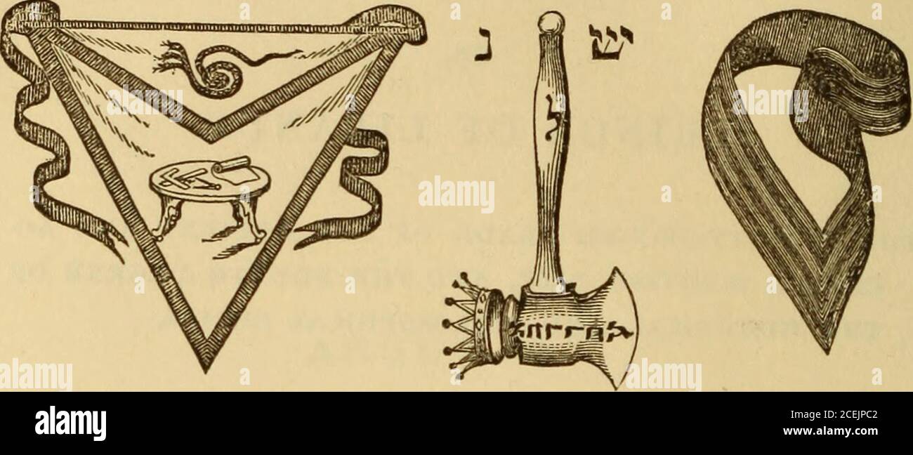. Il libro dell'antico e accettato rito scozzese. n stanza, di dimensioni moderate, senza alcun numero fisso di luci, epreparato a rappresentare un laboratorio sul Monte Libano. Il secondo è appeso di rosso, e illuminato da 36 luci, disposte da sei, e ciascuna da sei a due. Rappresenta la sala del Consiglio della tavola rotonda. Al centro della sala c'è una tavola, attorno alla quale siedono i fratelli. L'altare è in Oriente, e su di essa si trovano una Bibbia aperta, la piazza e i Compassi, e un Axe. Gli ufficiali sono un principe capo, che è denominato ThricePuissant, un anziano ed un grande Warden junior, aMaster di CER Foto Stock