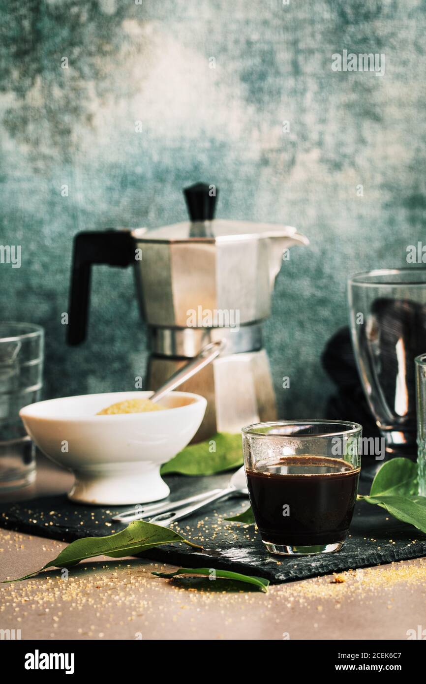 Bicchiere di caffè di cristallo Foto Stock