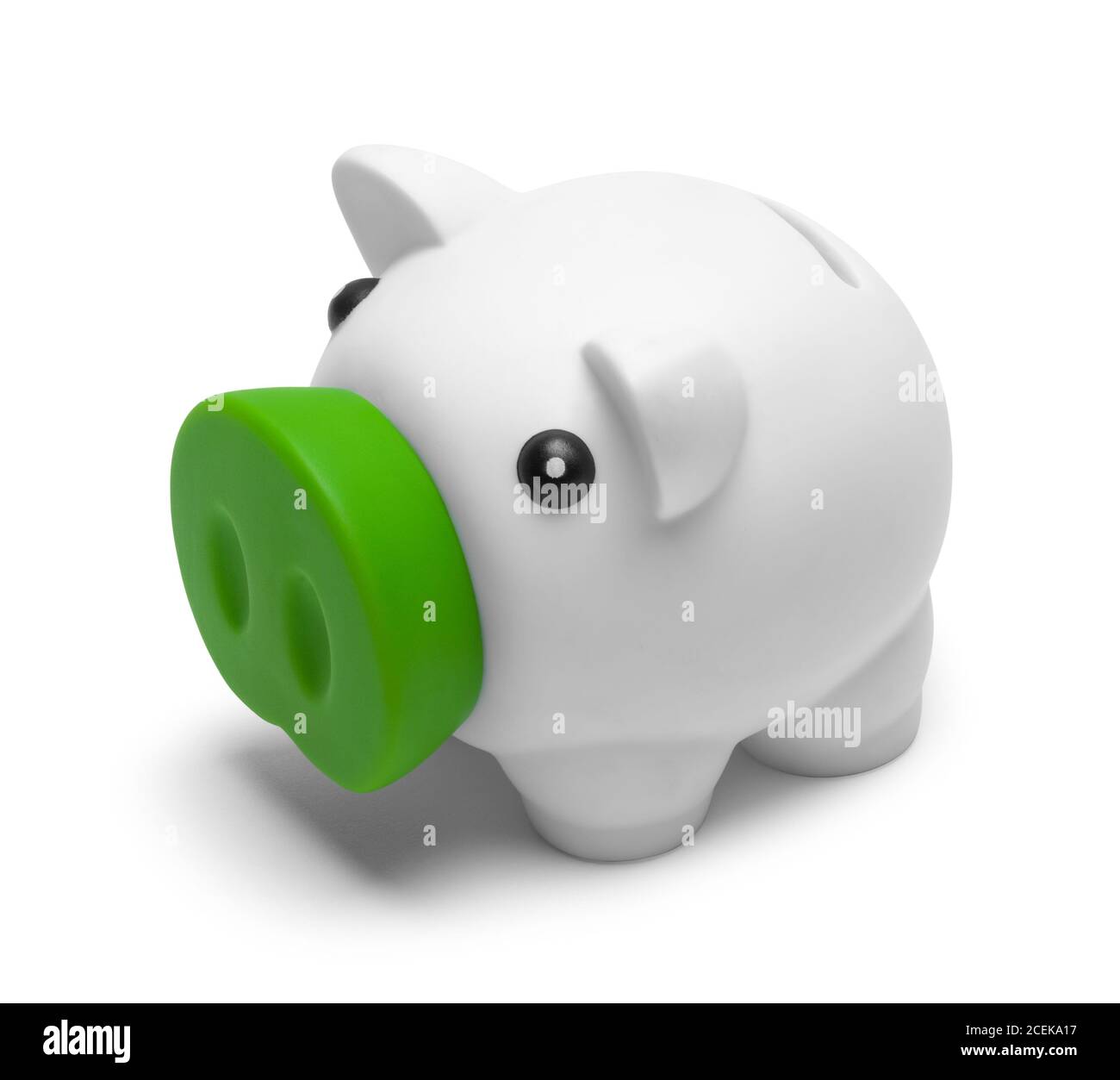 Piggy Bank in plastica con naso verde isolato su bianco. Foto Stock