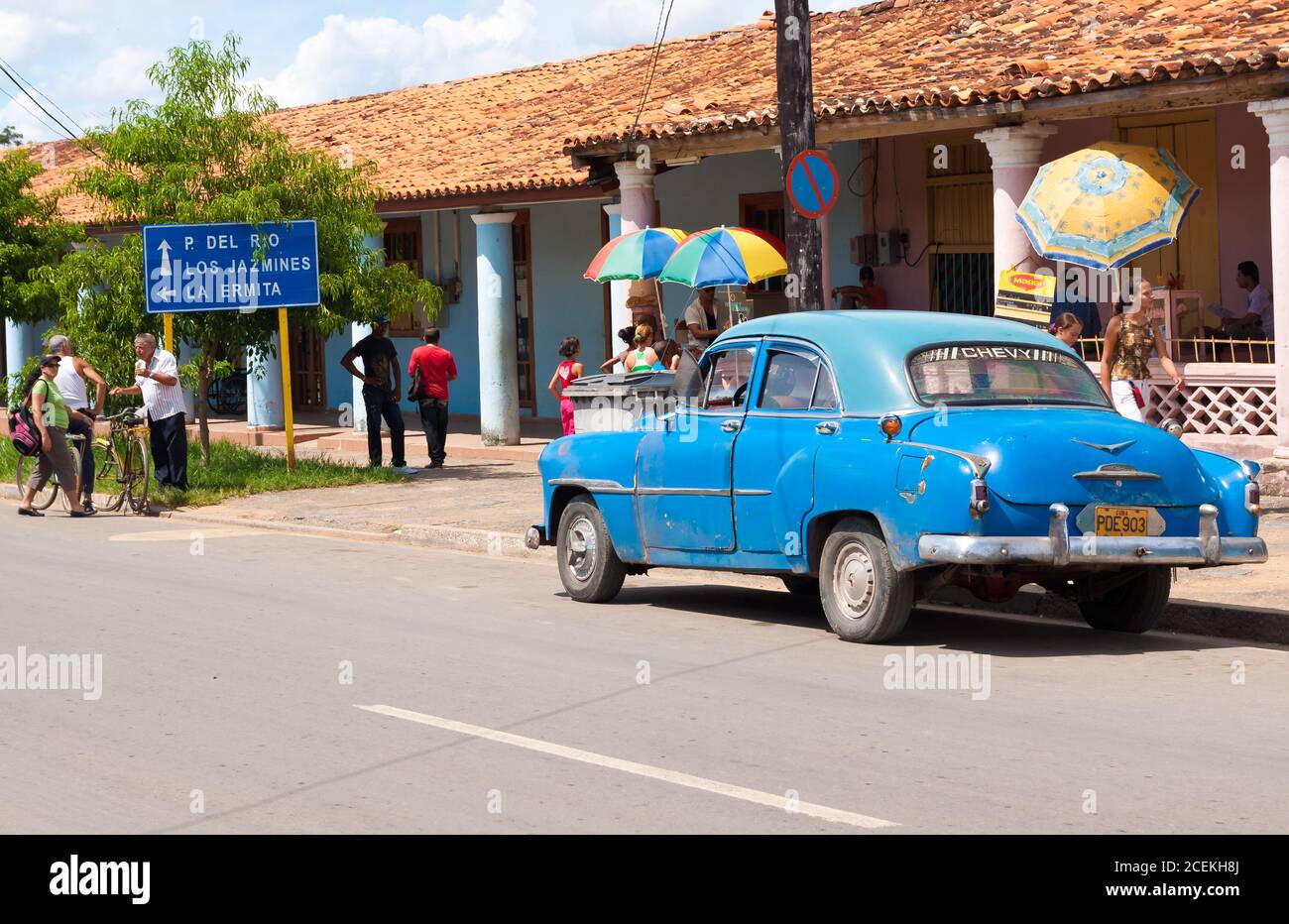 Chevrolet classica nella città di Viñales a Cuba Foto Stock