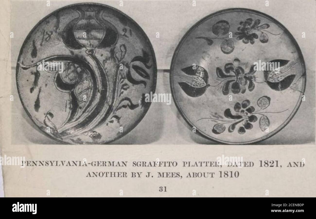 . La collezione del Tempio di Jacob Paxson di mobili e oggetti d'arte dei primi Stati Uniti [risorsa elettronica]. PENNSYLVANIA-GERMAN OPENWOBK TOBACCO JAK. TOIJACCO .TABBY UKORU II IKHKXKIL, 1790, AM) RED (H.AZKI) SUGABBOWL B¥ JOHN XASK. 1 la tecnica S:J0 è antica: Si trova nei primi articoli di Mohammadan, e possiamo dire che gli artisti della Pennsylvania nel loro spirito ingenuo... hanno condotto la stessa forte semplicità; sono gli antichi vasai di Persia. Le firme dei creatori e i nomi dei clienti mostrano l'orgoglio dell'artista e quello del proprietario. Questi patterswere furono amati e ogni volta i Grada Foto Stock
