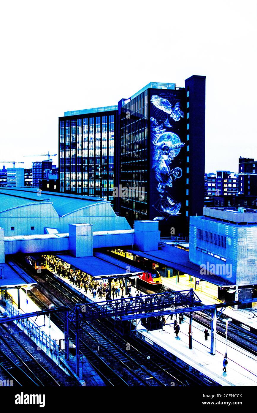 Panorama aereo del centro di Leeds, affari, turismo, divertimento Foto Stock