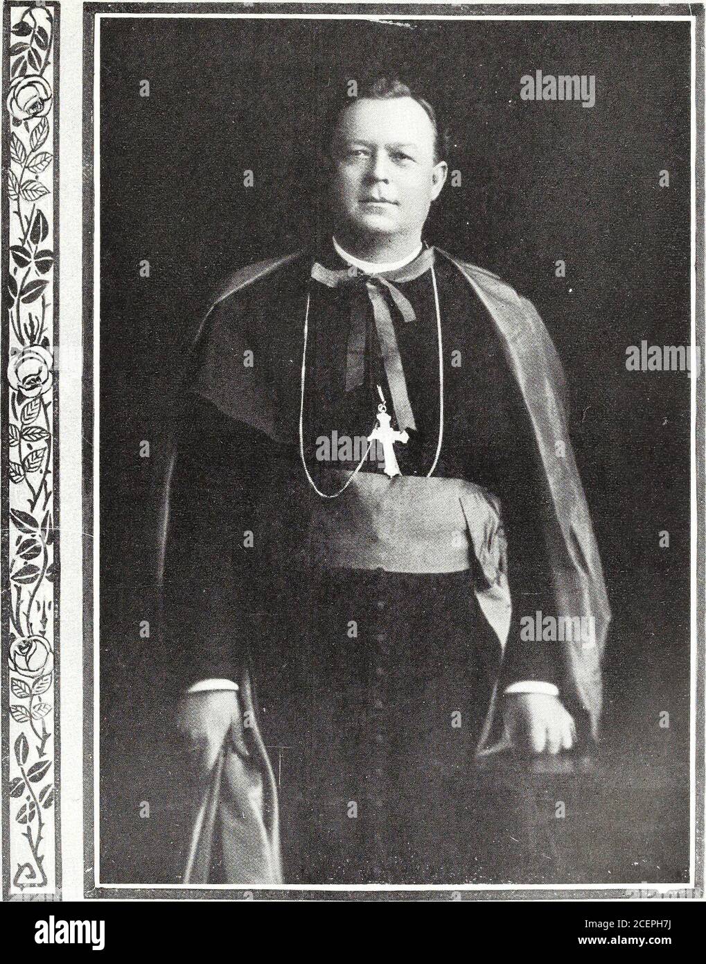 . Il primo Congresso Missionario Cattolico Americano, presieduto dai Sindaci della CatholicChurch Extension Society. (Sessione chiamata su ordinazione alle 2:15 P. M.) Mons. Muldoon : apriremo ora la sessione pomeridiana del Congresso con la preghiera del Vescovo Northrop. PREGHIERA DI APERTURA. La Rt. Enrico P. Northrop, D.: Nel nome del Padre, del Figlio e dello Spirito Santo. Amen.il Padre nostro, che è in cielo, ha santificato il tuo nome; Thykingdom viene; la tua volontà è fatta sulla terra, come è in cielo. Il Congresso : Dacci oggi il nostro pane quotidiano, e perdonaci le nostre trasgressioni, come ci perdoniamo Foto Stock