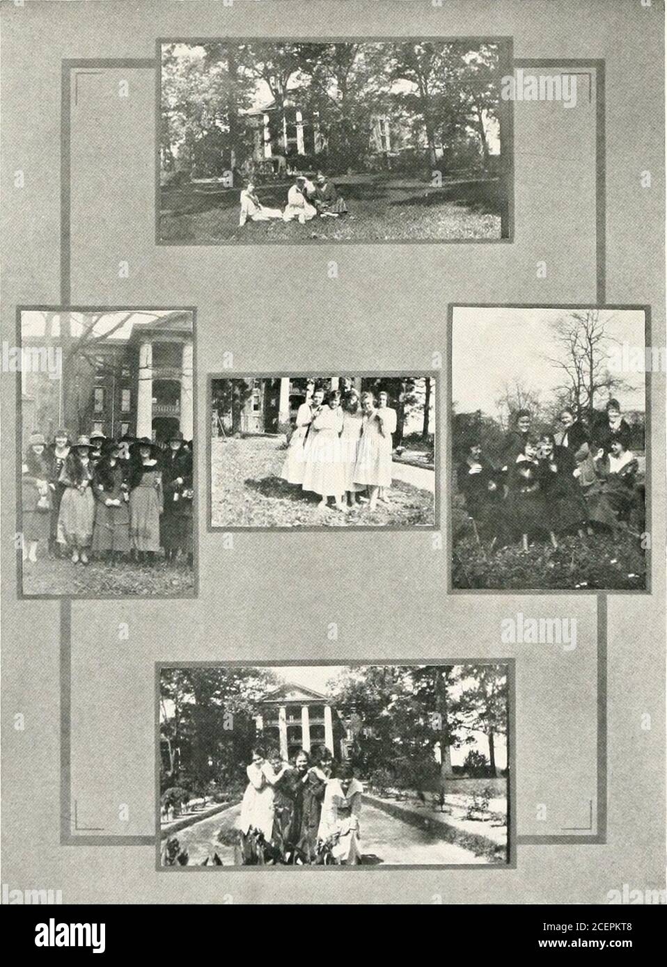 . Il Lotus. I QUAKERS MARY STEELE LENOIR MERCER LENA LINEBERGER MARTHA STANLEY AGNES FOY SARAH FLETCHER BRYAN HATTIE MAY MORISEY. Le vite dei grandi ingenui ci ricordano Margaret McMillan a Lucille, discutendo notizie: Ascoltate, l'altro giorno ho visto-nel documento che il signor Brawley era palletero in un matrimonio. Lucy, a Little Cherry: OH sì, tu sei il campione della pace. .? ^^^^- ^°- ^ ° la parte superiore di una scarpa, causa che è ciò che il dizionario Saysa vamp è. Miss Susie Bobbit: Se non si ottiene silenzio, prima cosa si sa che qualcuno geta lettera e non si ottiene. Signora Moore, a Lucie Lewis: Lucie, ci vuole un Foto Stock