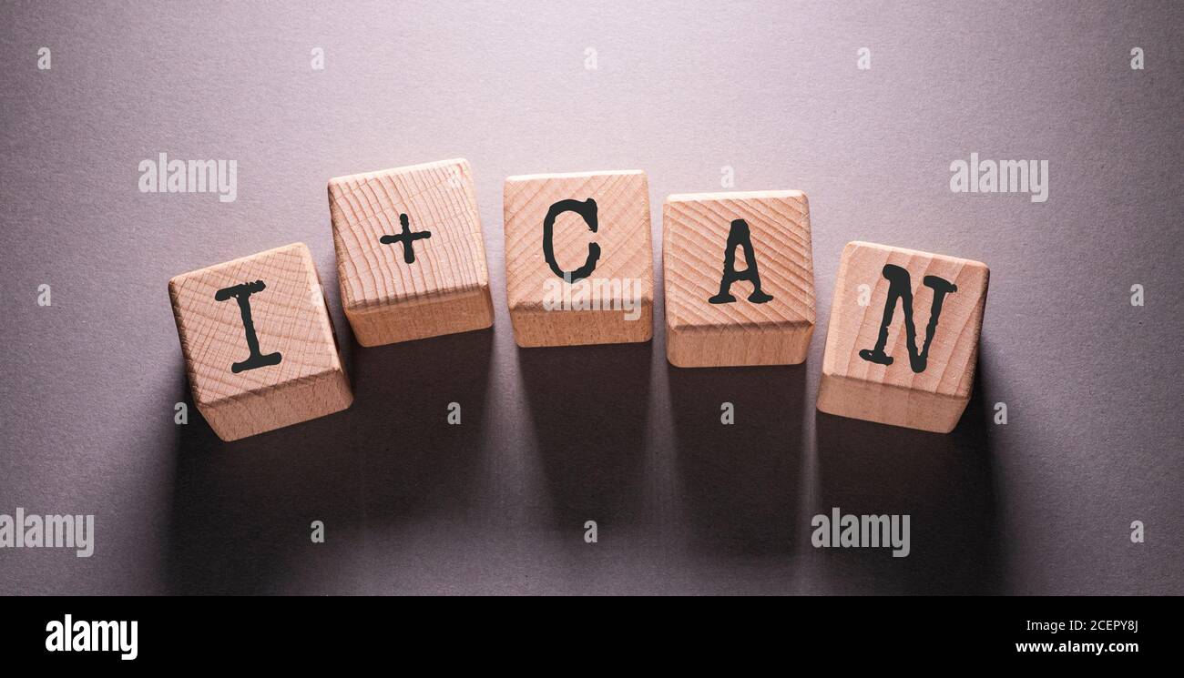 Posso parola scritta su cubi di legno Foto Stock