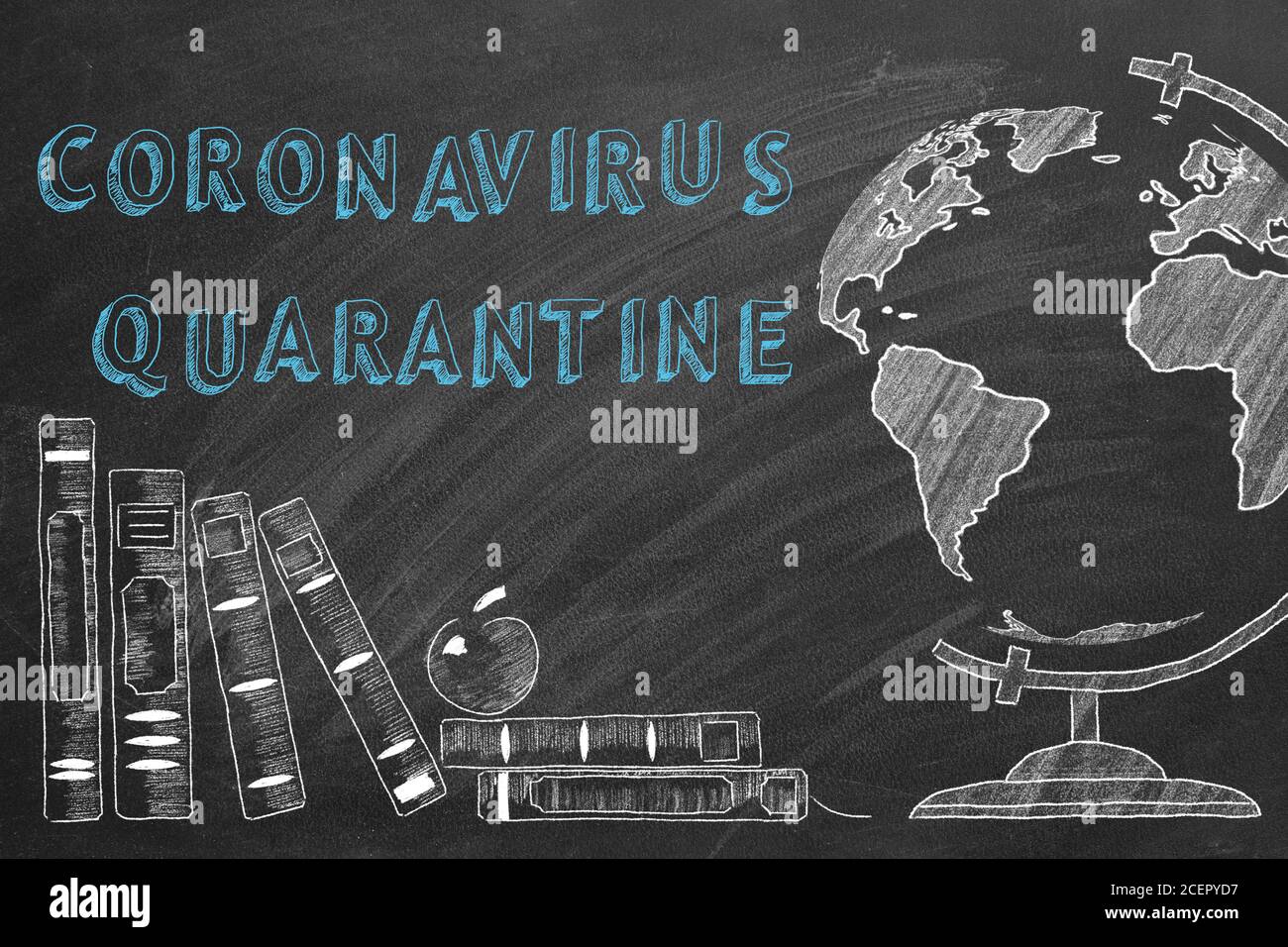 La quarantena dei coronavirus, il globo rotante e i libri scolastici sono disegnati con gesso su una lavagna. Foto Stock