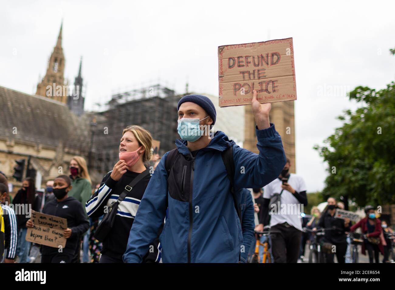 Manifestanti che marciano durante una dimostrazione Black Lives Matter, Londra, 29 agosto 2020 Foto Stock
