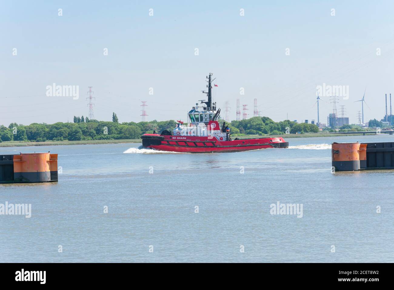 Doel, Belgio, 18 maggio 2020, la nave SD SHARK è una nave Tug, costruita nel 2008 e che naviga sotto la bandiera del Belgio Foto Stock