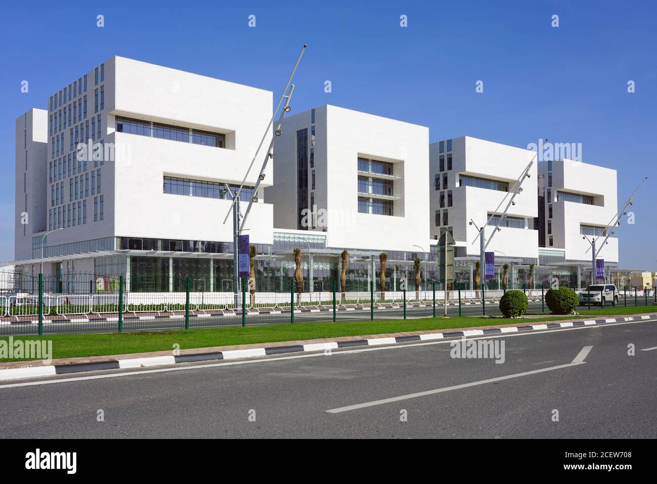 Doha, QATAR -12 DEC 2019 - Vista dell'edificio 2022, situato nella zona Aspire di Doha, Qatar, a forma di 2022 numeri costruiti per il mondo FIFA Foto Stock