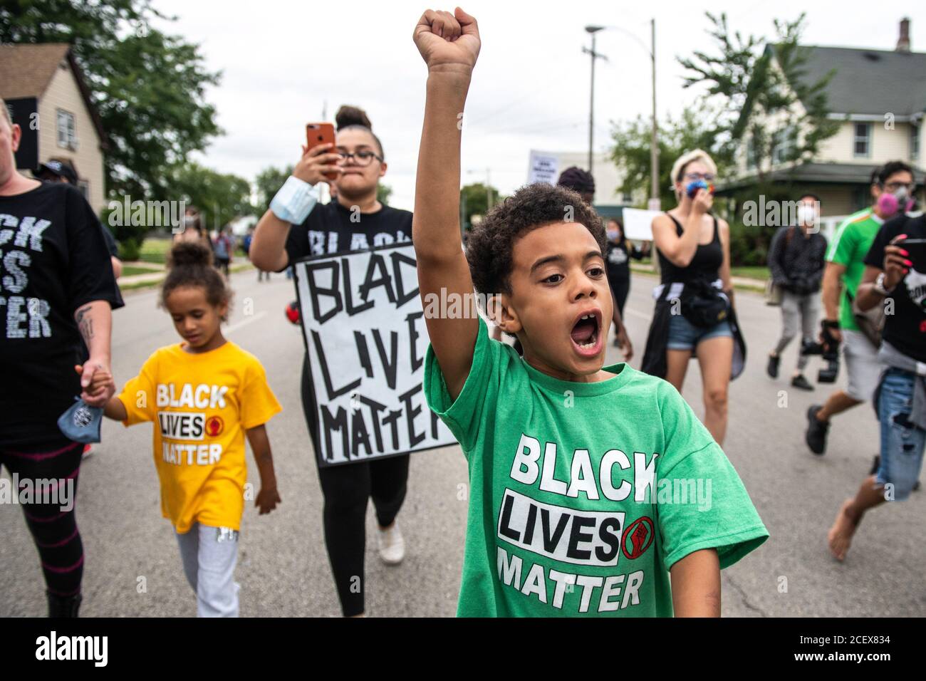 Kenosha, Stati Uniti. 01 settembre 2020. KENOSHA, WI- 1 SETTEMBRE: I manifestanti dimostrano il 1 settembre 2020 a Kenosha, Wisconsin, dopo la sparatoria di Jacob Blake. (Foto di Chris Tuite/ImageSPACE) Credit: Imagespace/Alamy Live News Foto Stock