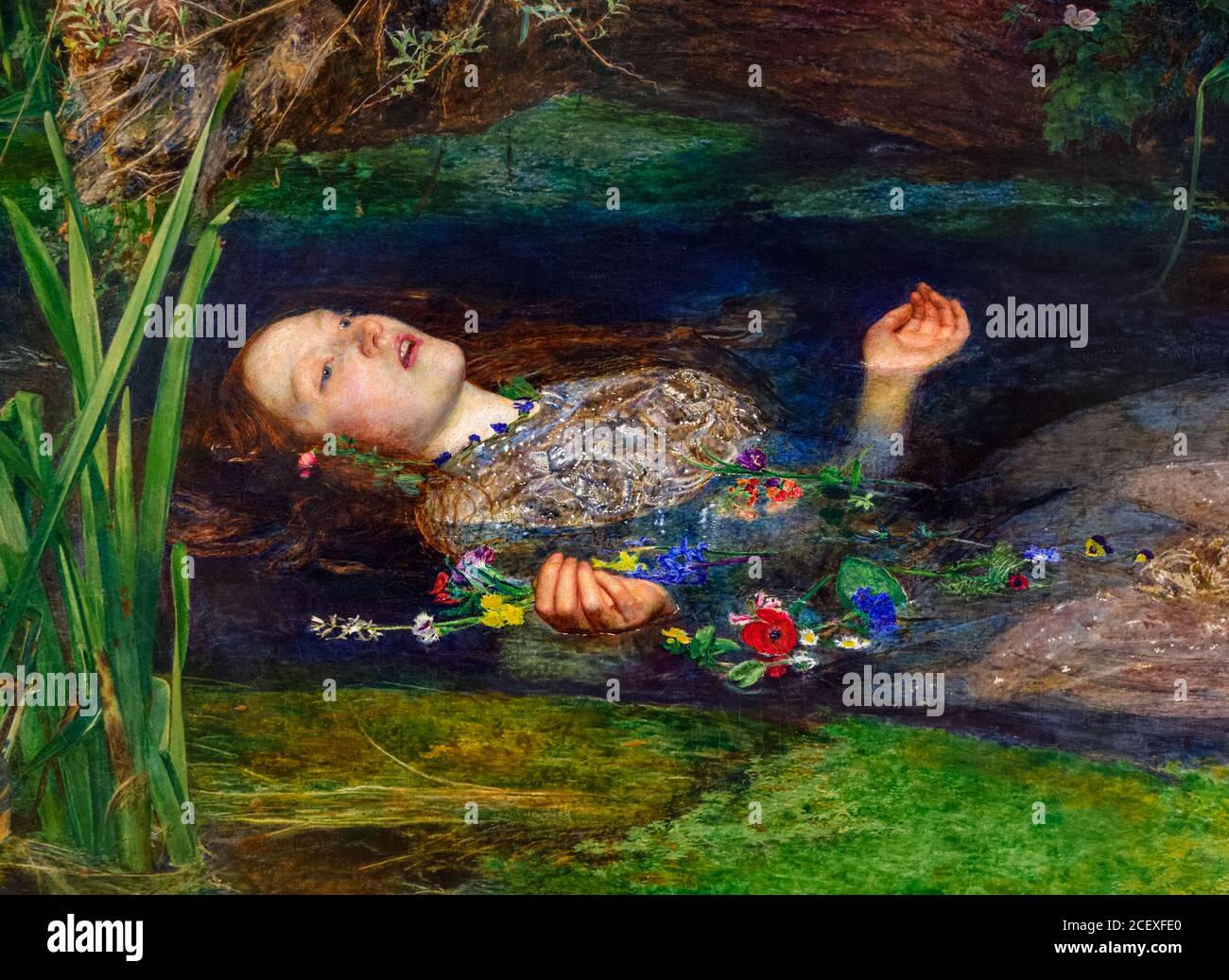 Ophelia di Sir John Everett Millais (1829-1896), olio su tela, 1851-2. Questo è un dettaglio di un dipinto più grande Foto Stock